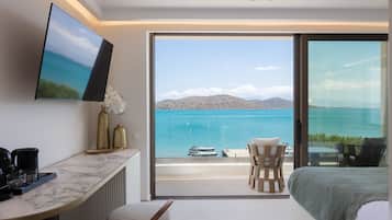 Superior room with Sea View and Outdoor Jetted Tub | 1 Schlafzimmer, hochwertige Bettwaren, Minibar, Zimmersafe