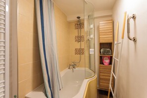 Hair dryer, towels, soap, shampoo
