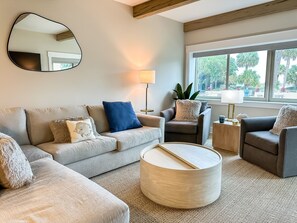 Smart TV - STUNNING OCEANFRONT VILLA WITH POOL & BEACH ACCESS HILTON HEAD (Hilton Head Island)