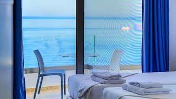 Kamer, 1 twee- of 2 eenpersoonsbedden, uitzicht op zee | Beddengoed