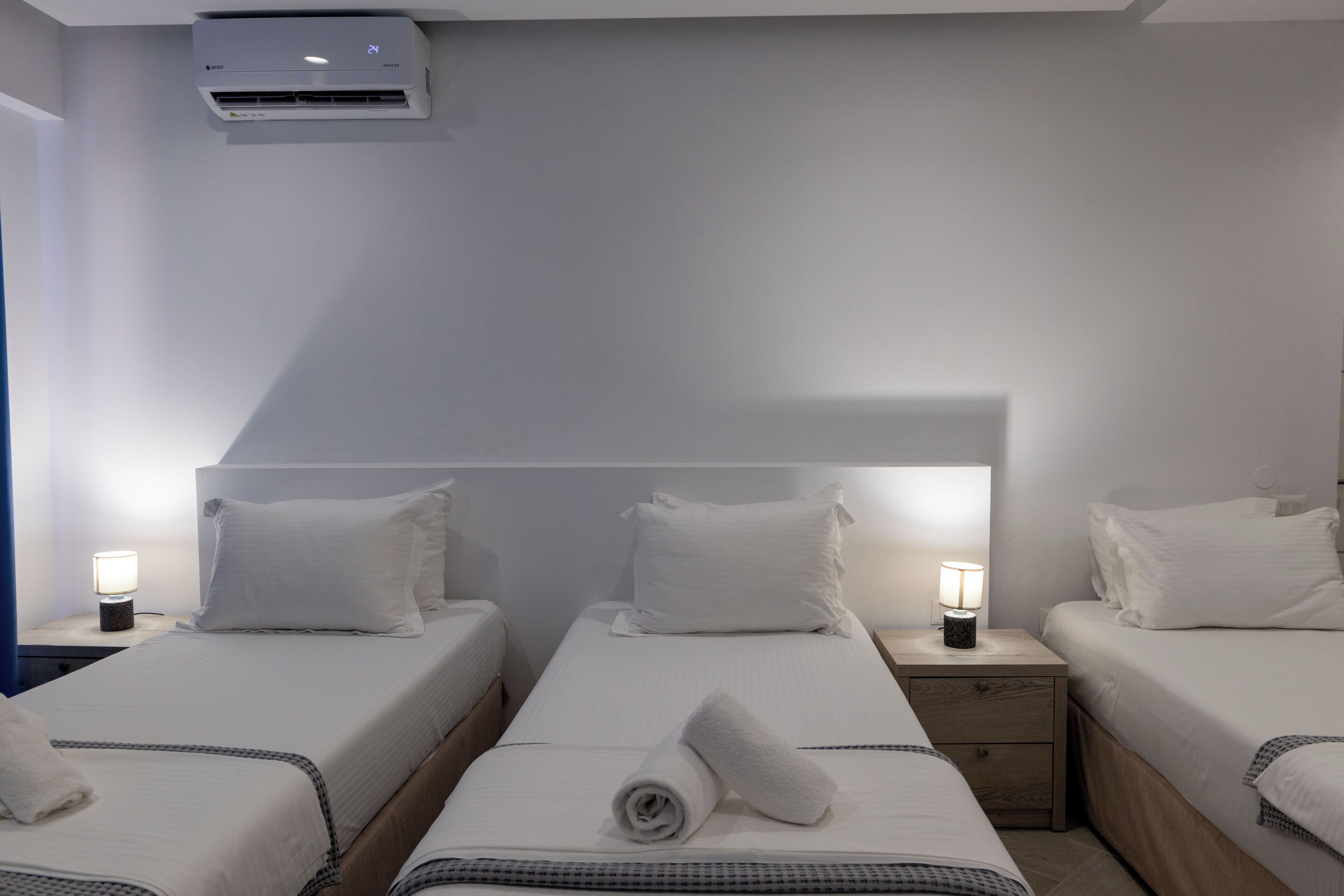 Triple Room with City and Sea View