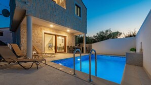 Pool - Villa Dina (Nin)