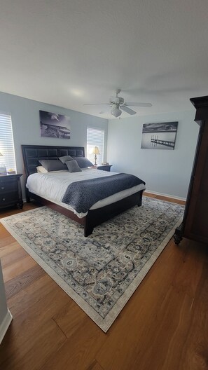 4 bedrooms, iron/ironing board, free WiFi, bed sheets