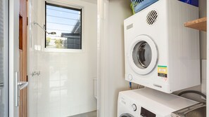 Interior - Sun Kissed on Dulling (Dalmeny)