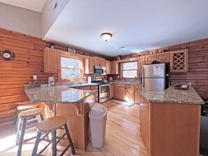 Fridge, microwave, oven, stovetop - Miracle Mountain Cabin Secluded Mountain Getaway (Bryson City)