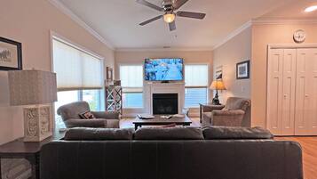 TV connectée, cheminée