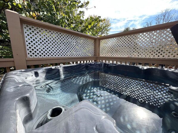 Bain à remous extérieur