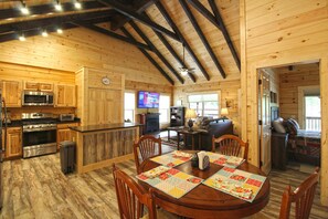 Dining - Magical Memories- Bryson Village (Bryson City)