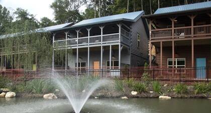 Magical Memories Brand New Veranda Level Cabin Overlooking Pond in Heart of Bryson City