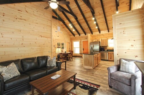 Magical Memories Brand New Veranda Level Cabin Overlooking Pond in Heart of Bryson City