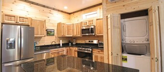 Mountain Honeymoon Affordable, Pet Friendly Rental in Bryson City