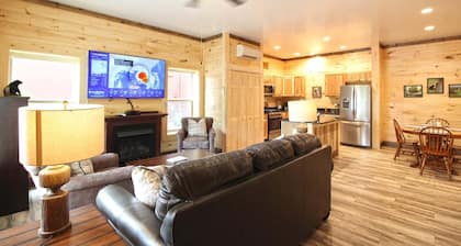 Huggie Bear Located in Bryson Village in Town. Pet Friendly!