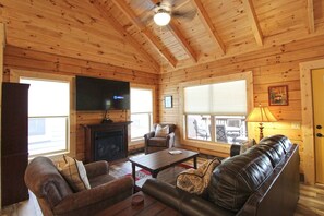 Fireplace - Moose Tracks Downtown Veranda Level Cabin with Hot Tub (Bryson City)