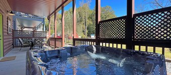 Cozy Cabin- One Bedroom in downtown Bryson City