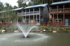 Exterior - Love Shack- Bryson Village (Bryson City)