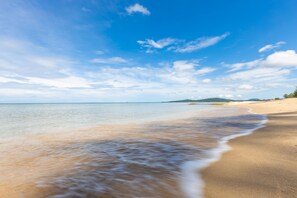 附近有私人海灘、白沙