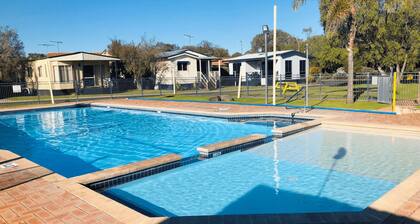 Goin Coastal Cabin 94 Geographe Holiday Park