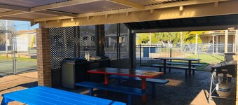 Goin Coastal  Cabin 94 Geographe Holiday Park