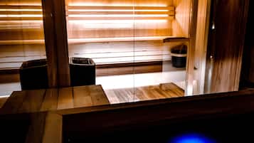 Superior Suite, Bathtub | Spa | Sauna, hot tub, steam room