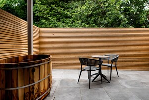 普通套房, 熱水浴缸 | 露台/庭院