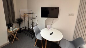 Unclassified image, 3 of 112, button - Amsterdam Hotel (London)
