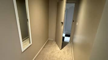 Standard-Zweibettzimmer, mit Bad