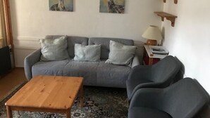 Living area - 50m from ski slopes, 2nd floor, balcony, tv, 35m², Val Thorens (Val Thorens)