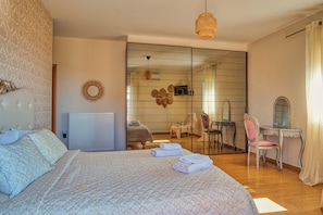 4 chambres, coffres-forts dans les chambres, Wi-Fi gratuit