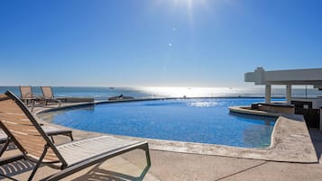 Piscine extérieure, piscine chauffée