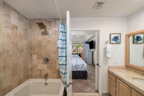 Shower, hair dryer, towels, soap - Las Palmas 2BR/2BA Suite 3rd FL Ocean View- B301 (Puerto Peñasco)