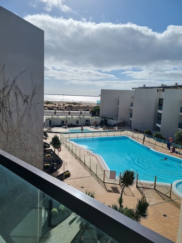 "El Cotillo Sonando"/Stylish/Well equipped/On beach for surf and swim.