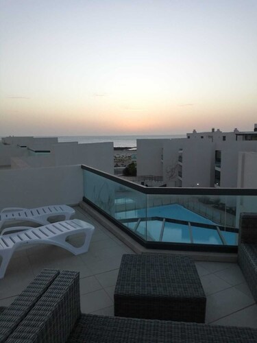 "El Cotillo Sonando"/Stylish/Well equipped/On beach for surf and swim.