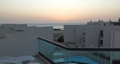 "El Cotillo Sonando"/Stylish/Well equipped/On beach for surf and swim.