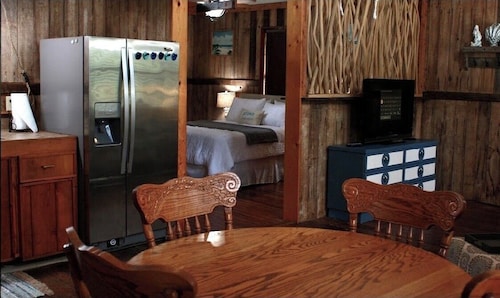 Boat launch w/in mins-Pet friendly