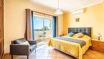 1 habitación y caja de seguridad en la habitación