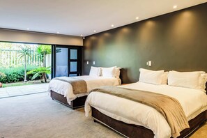 4 chambres, fer et planche à repasser, Wi-Fi, draps fournis