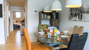 Apartment, Ensuite (Seven) | Dining