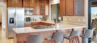 PASO PANORAMA- Private Swimming Pool, Hot Tub & Game Room