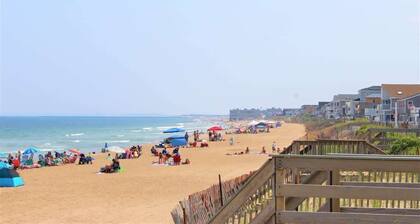 Steps to Beach | Cozy 1BR + Yard | Sleeps 4 + AC