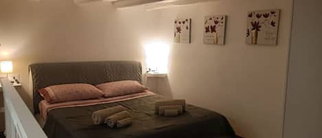 2 室のベッドルーム、WiFi