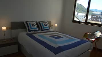 3 Schlafzimmer, Bügeleisen/Bügelbrett, kostenloses WLAN, Bettwäsche
