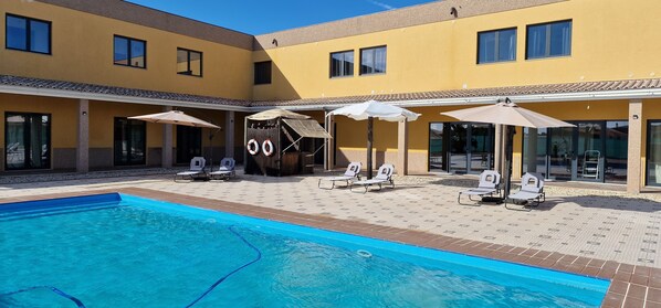 Seasonal outdoor pool