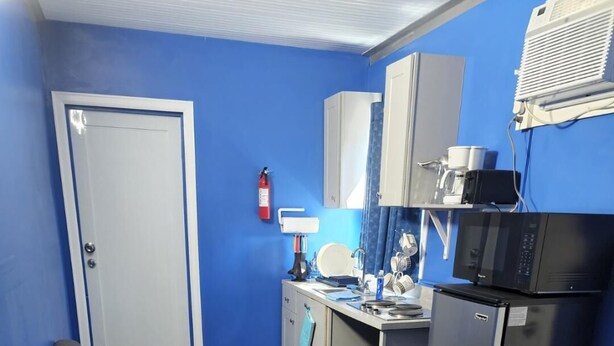 Standard Room | Living area - Bluesville (St. Thomas)