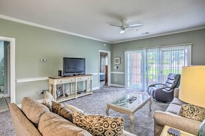 TV - Tasteful Myrtle Beach Condo with Patio & Pool! (Myrtle Beach)