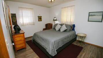 4 quartos, ferros/tábuas de passar roupa, Wi-Fi, roupa de cama