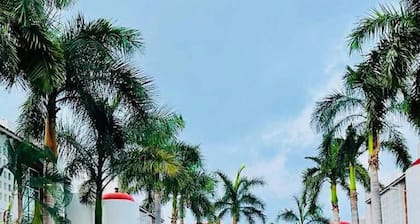 Ixtapa Family Vacation condo - 3 mins drive to hotels zone and beaches!