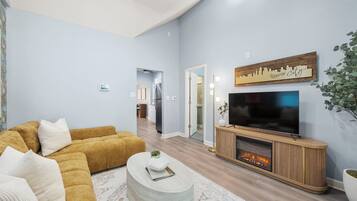 Smart TV, video games