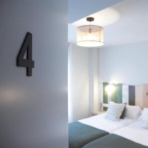 Standard Twin Room | Free WiFi - Hotel Rural Covarrubias (Covarrubias)