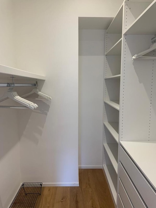 Basic Apartment - Lovely flat in Piazza Morosini (Rome)