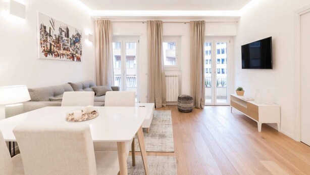 Basic Apartment - Lovely flat in Piazza Morosini (Rome)